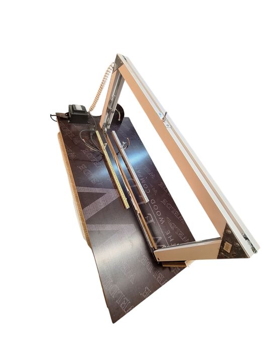 Машина за рязане на стиропор