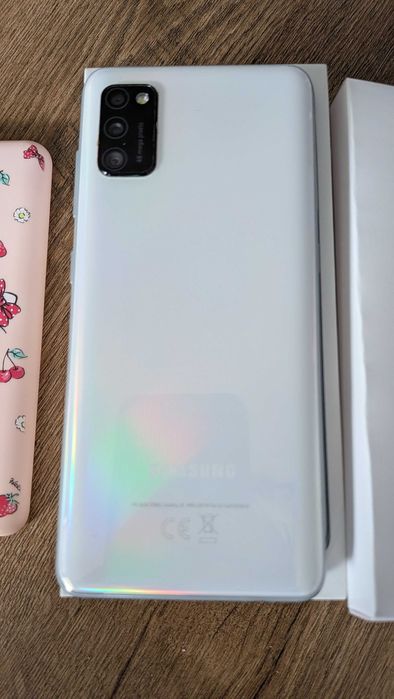 Samsung Galaxy A41 (А415F) бял + 2 case