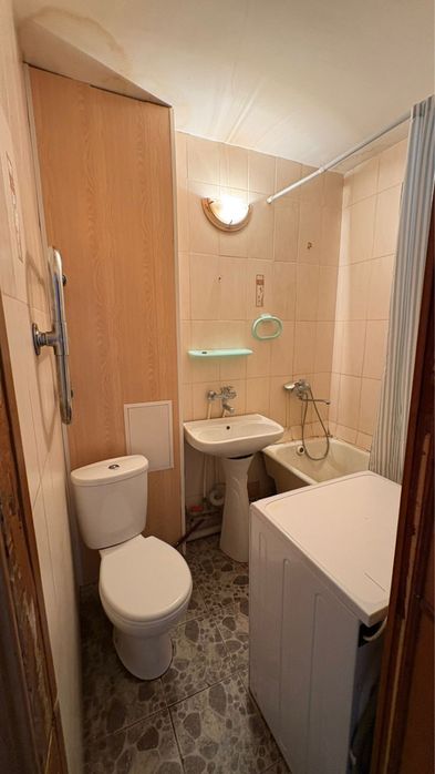 Продам 1 ком кв 32 м2 в районе автопарка