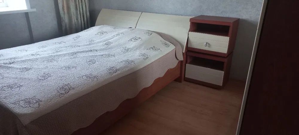 Продам двухспальную кровать