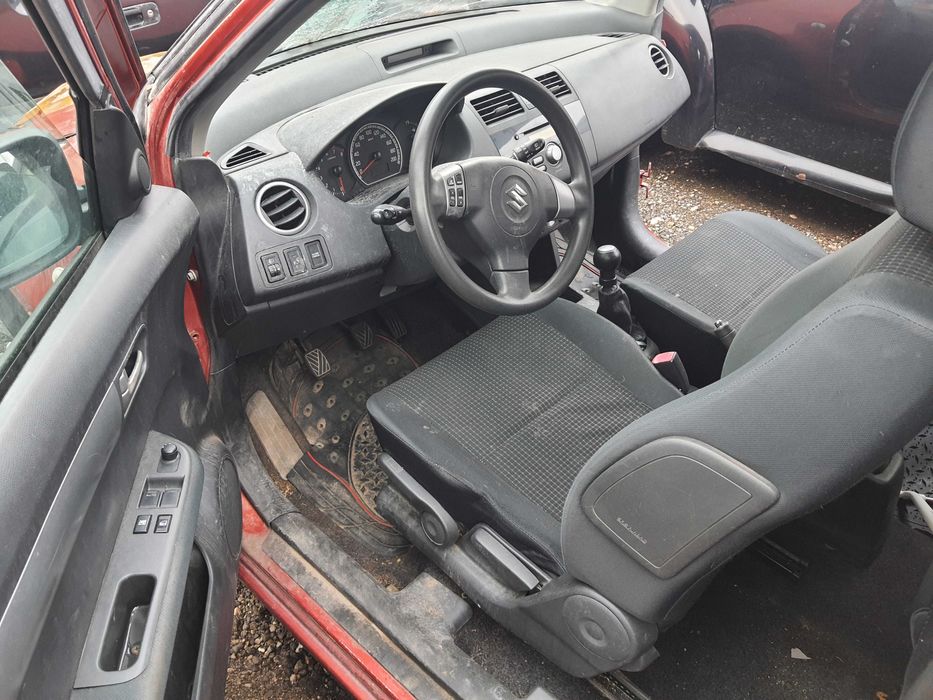 На части! Suzuki Swift 1.5