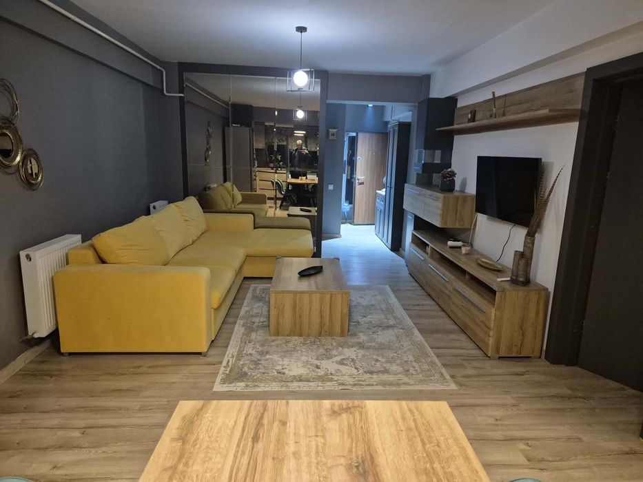Apartament cu 2 camere zona Nicolina