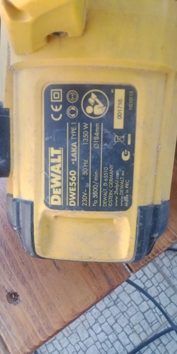 Пчёлка DeWalt dwe560
