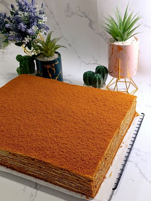 Готовим на заказ один из лучших медовиков в Ташкенте а может и лучшй.