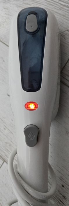 Perie verticala cu aburi