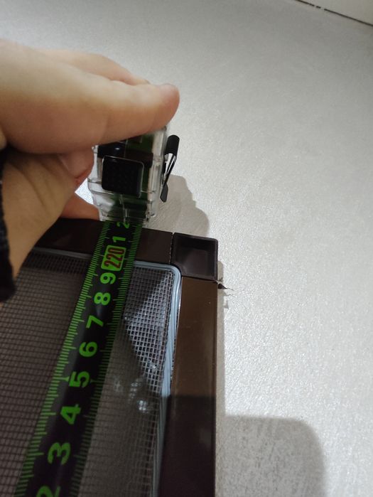 ПВЦ дограма и комарник цвят кафяв