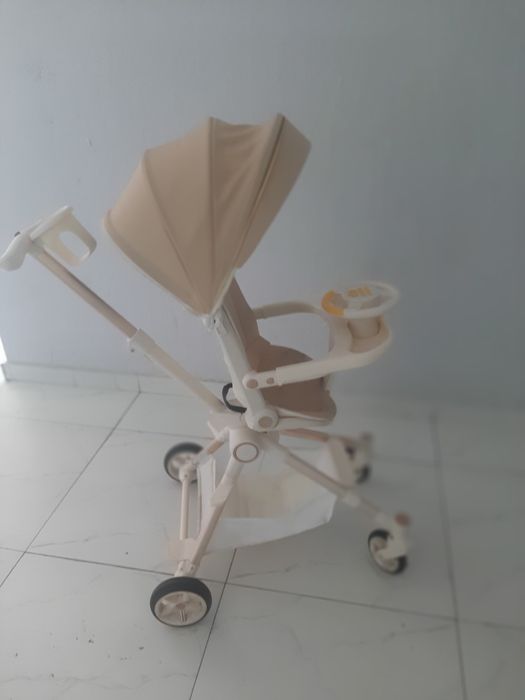 Продаю коляску  велик детскую