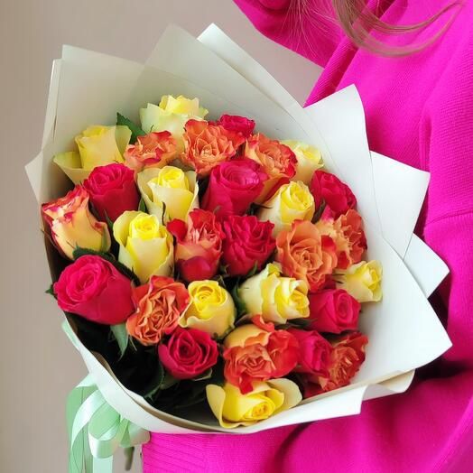 Цветы Алматы розы 25, 51,101,