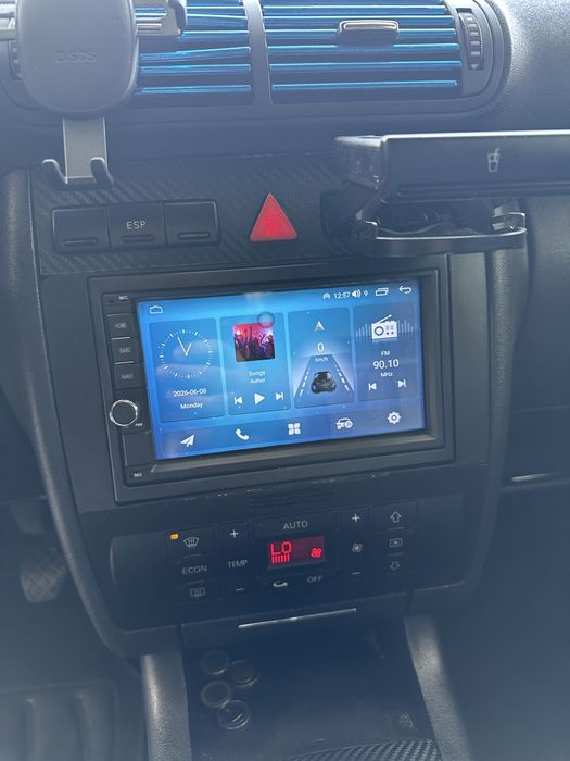 Audi A3.