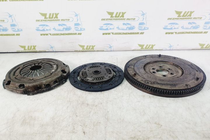 Kit ambreiaj volanta masa simpla 1.4 1.6 benzina aua blf r030105271d Volkswagen VW Golf 5 seria