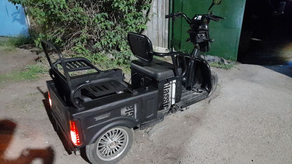 Продам трицикл на полном ходу