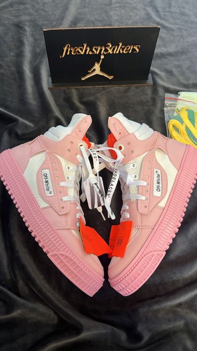 Off White Court 3.0 Pink ( size 36-40)