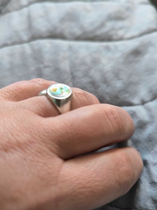 Сребърен пръстен с шарен камък