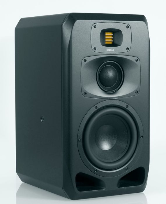 ADAM S3V — трехполосные активные мониторы