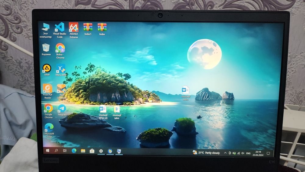 Ноутбук сотилади Состояние яхши