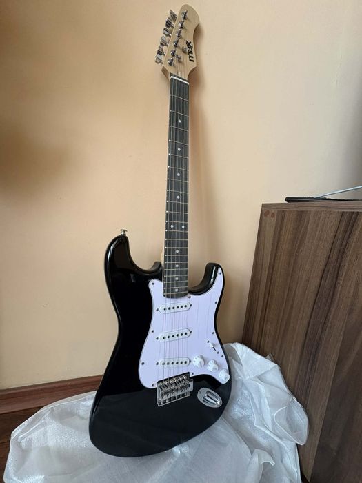 Електрическа китара + усилвател 40w Max GigKit