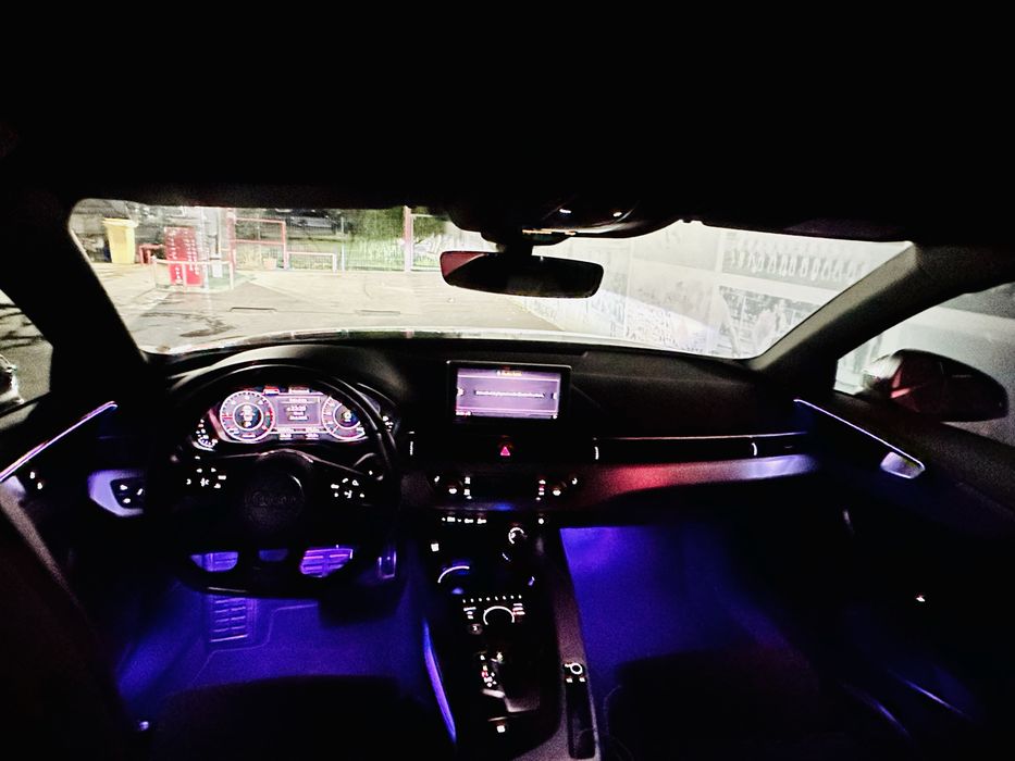 AUDI A4 B9 S-Line Virtual Cockpit An 2017