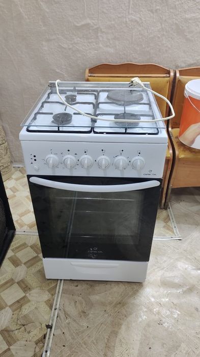Продам газовую плиту