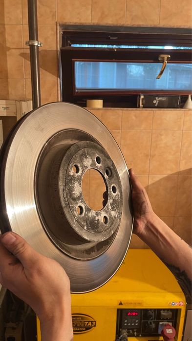 Диски тормозные б/у продам