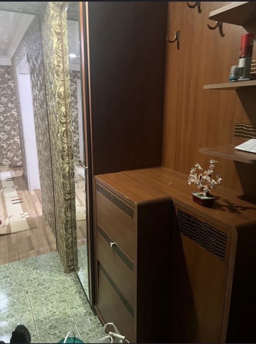 Продам шкафа цены разные