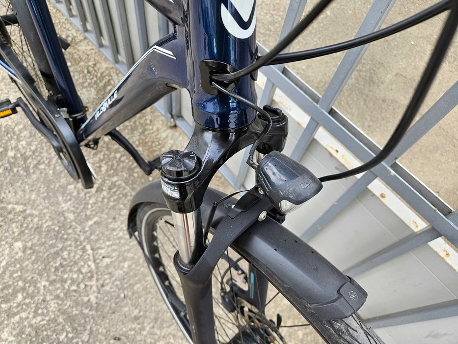 Хидравлика-алуминиев велосипед 28 цола VELOdeVILLE-6 месеца гаранция