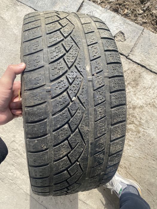 235/45/17 шина