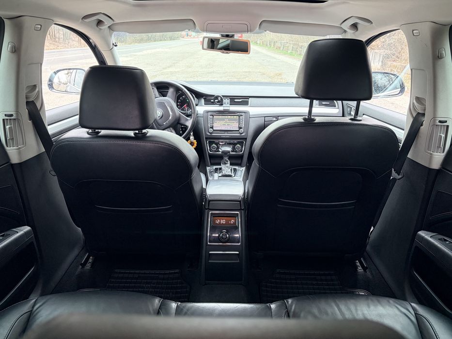 Vând Skoda Superb 2