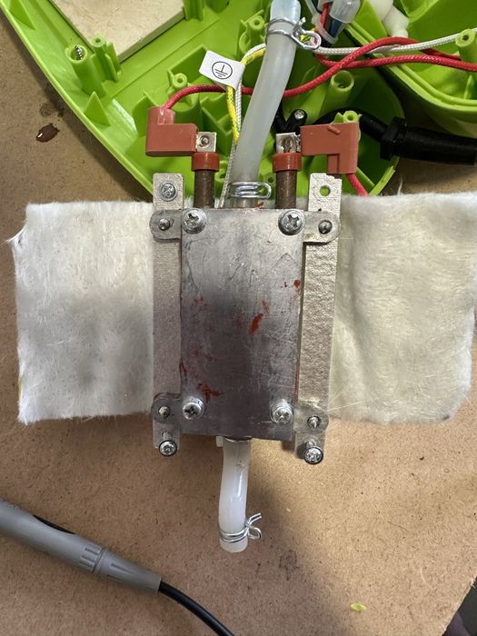 Rezistenta 1000w din aparat de curatat cu aburi