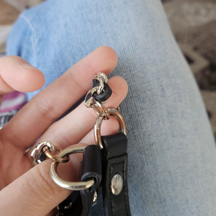 Geanta Guess impecabila