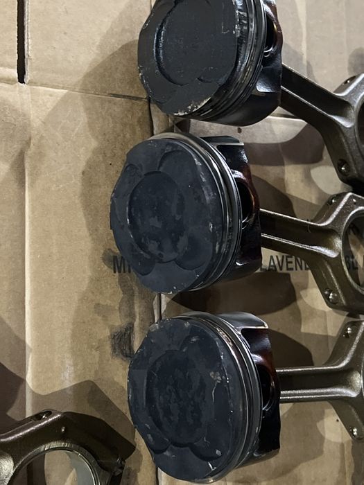 Piston biela bmw 4.0i 3.5i n55b30a 306 320 cp 135i 535i 640i 740i