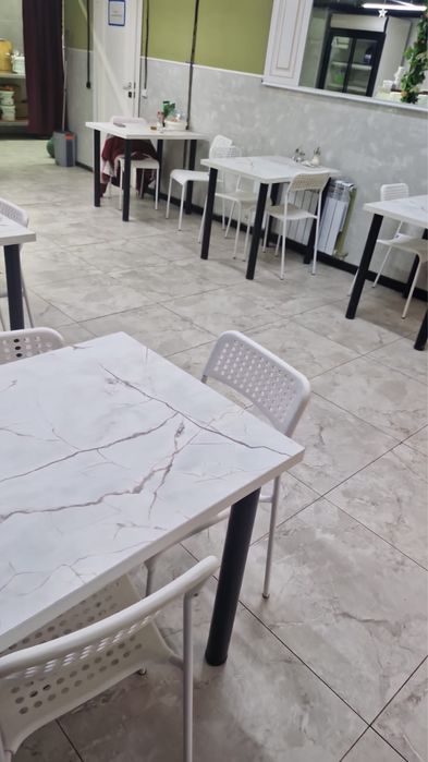 Продам стол и стулья