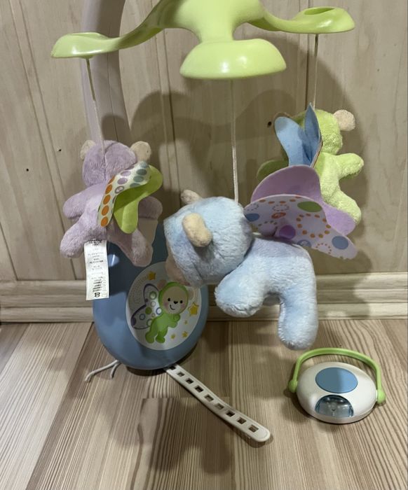 Музикална въртележка за кошара, легло и количка Fisher Price Мечета пеперуди 3в1