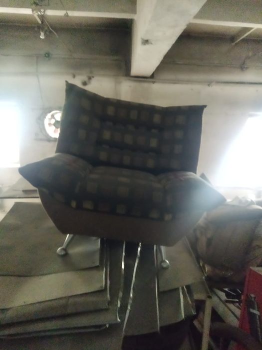 Мебель бу срочно продам