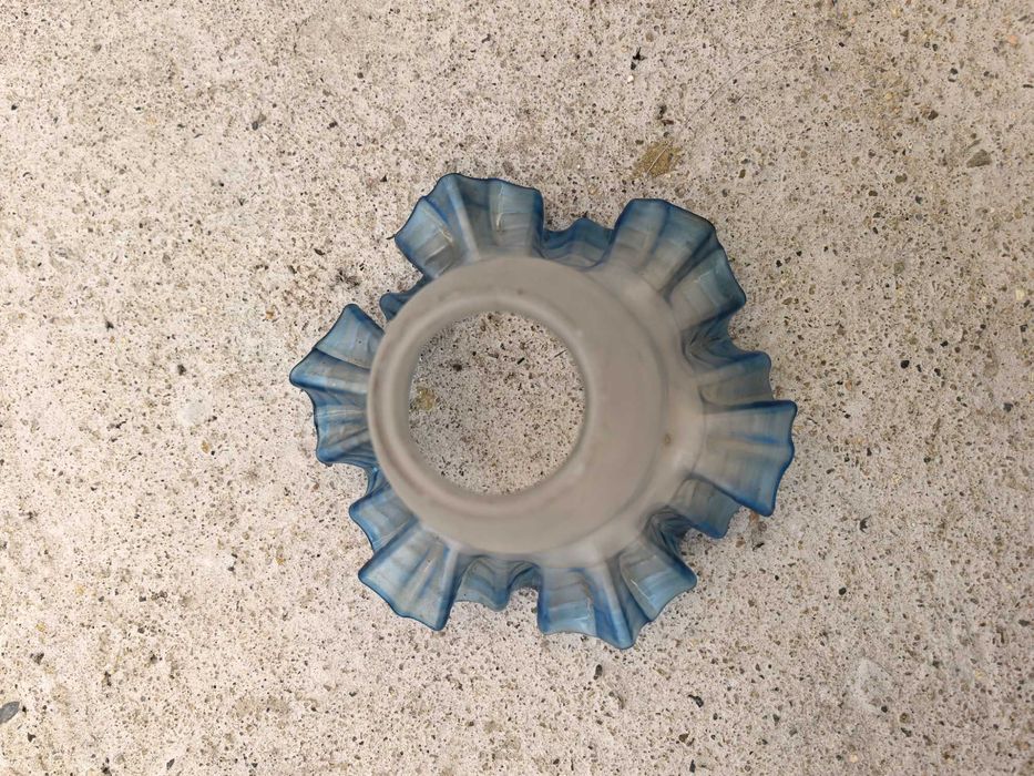 Продавам Резервни абажури и стъкла за настолни лампи, полилеи