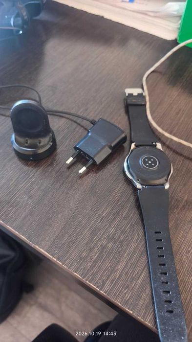 Samsung Galaxy Watch, model SM-R800