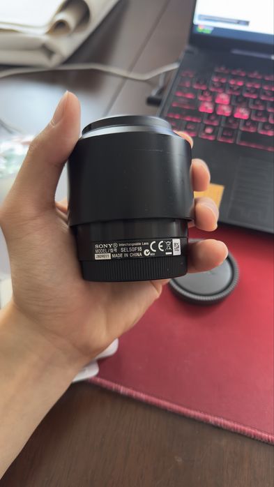 Sony 50mm f/1.8 OSS (SEL50F18B)