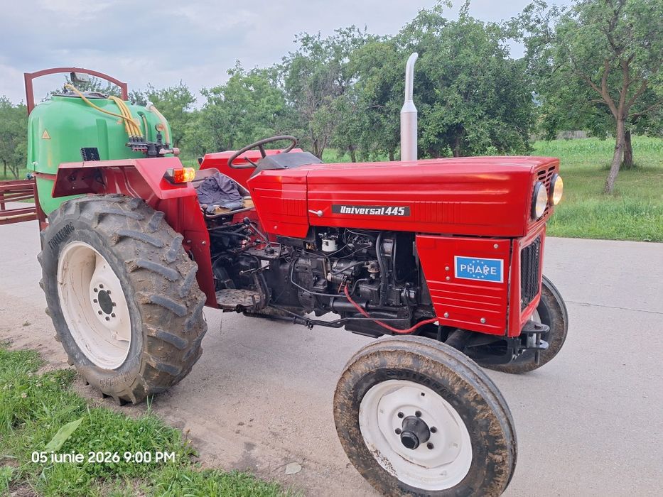 Tractor Universal 445 af:1995 Carte Ro!