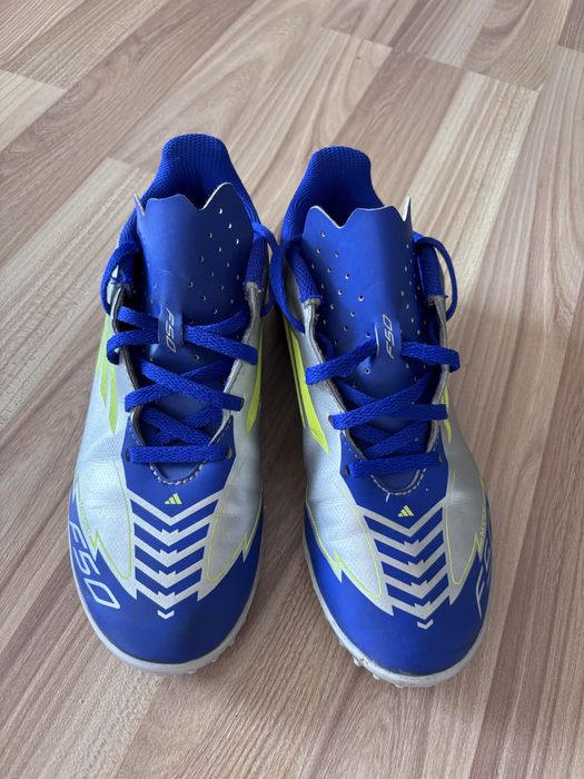 Детски футболни обувки стоножки Adidas