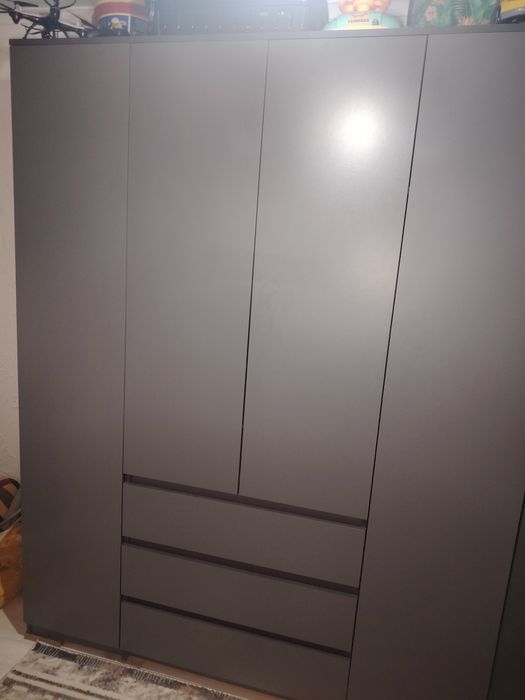 Продам шкаф большой