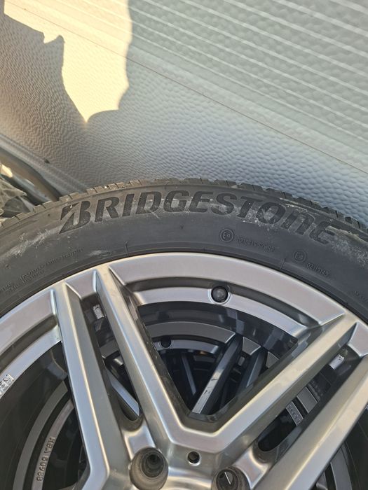 Продавам джанти със зимни гуми 17ки за мерцедес