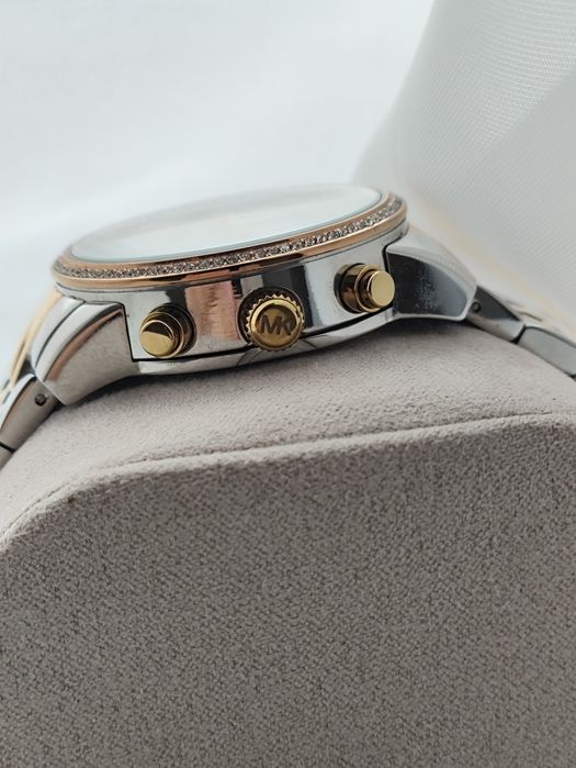 Часы Michael kors
