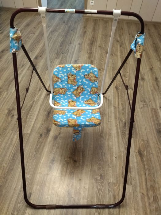 Продаю детскую качелю