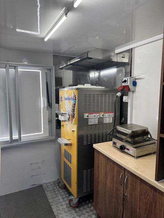 Rulota / food truck cu sau fara echipamente pruductie inghetata