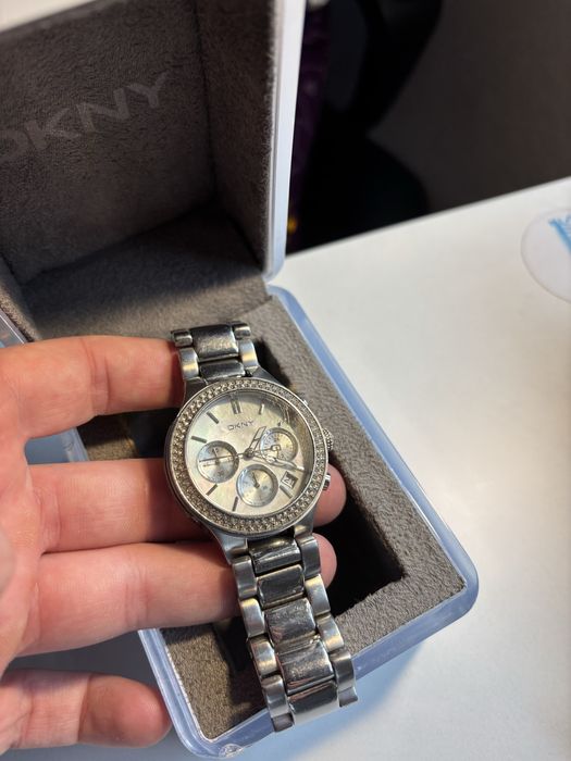 Ceasul tau DKNY