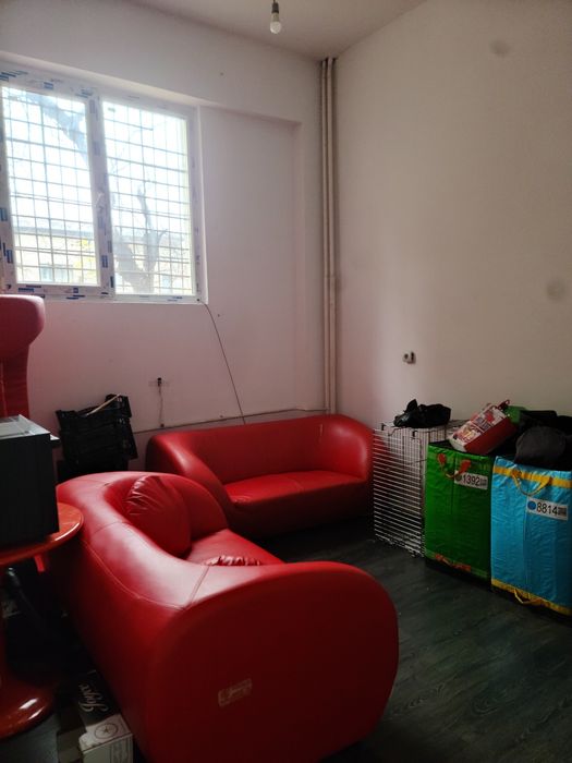 Închiriez spațiu comercial Eroii Revolutiei.