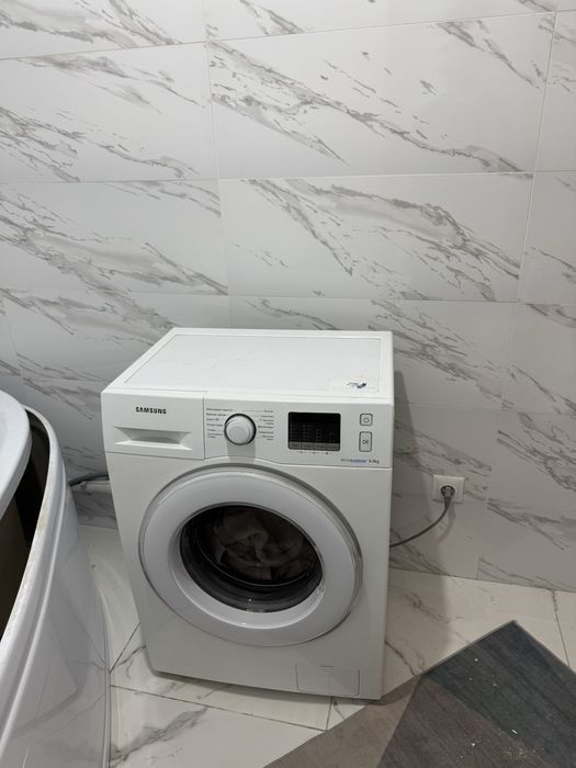 Продам стиральную машину samsung