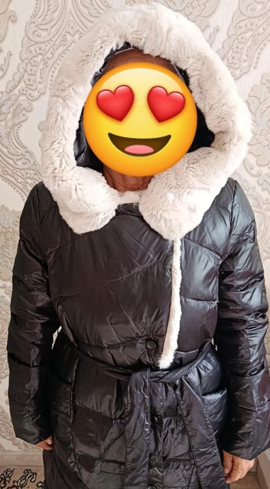 Продам пуховик зимний Макс мара
