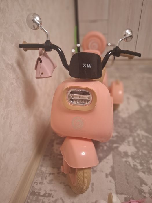 Продам мопед для девочки