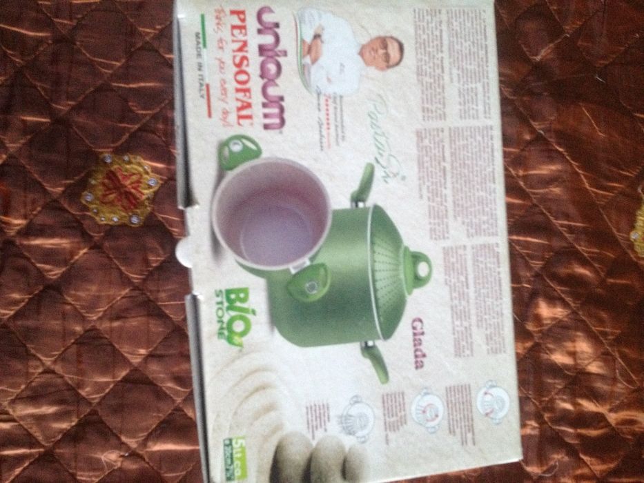 Продам кастрюлю новая в упаковке