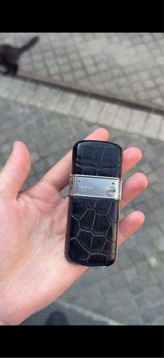 Vertu оригинал.